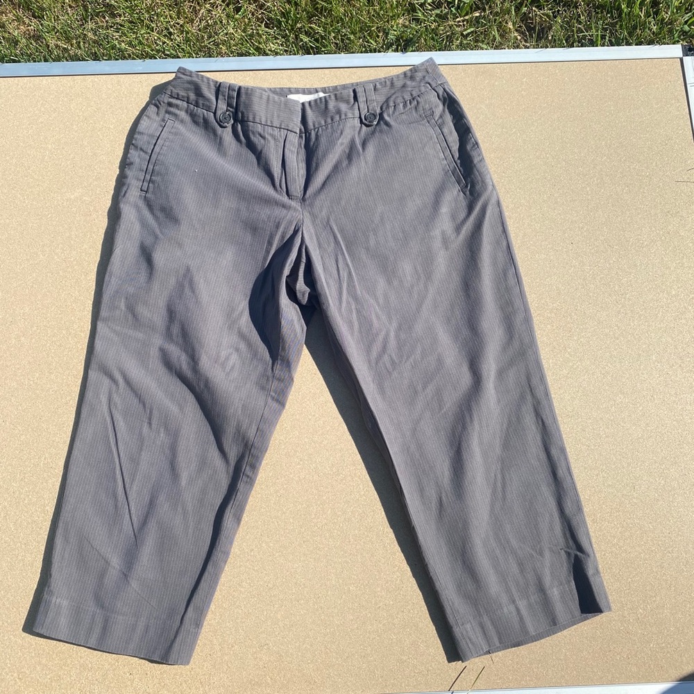 Loft gray strip 2P capris with button belt loops
